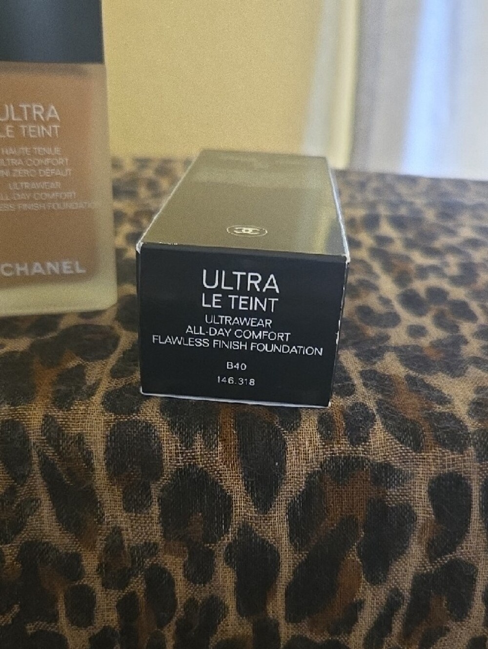 ❤️CHANEL Ultra Le Teint Foundation - Beige B40 BRAND NEW - Picture 2 of 3